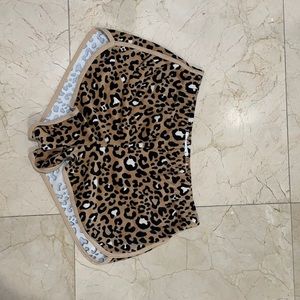 holister cheetah print shorts